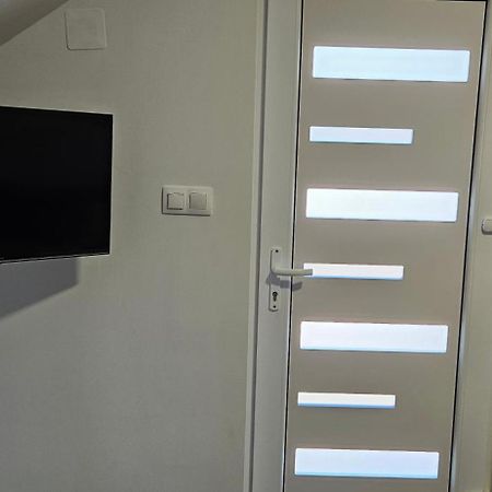 Apartman M&M ดูกาเรซา ภายนอก รูปภาพ